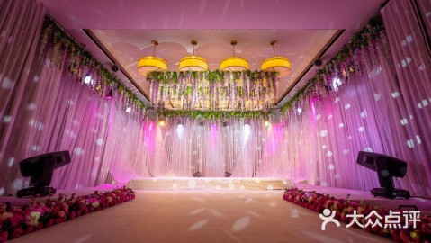 宴会灯光设计方案：3个光线误区毁了你的婚礼，实测4大照度关键守住万元别白花